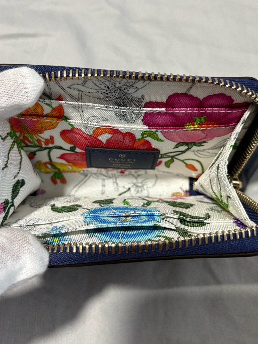 ๐๐ Authentic Gucci Flora Marmont Small Compact Zip Wallet - Japan Exclusive - Picture 6 of 8
